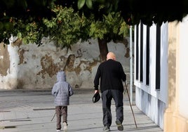 La OCDE aboga por elevar la edad de jubilación y recortar la generosidad de las pensiones para hacer sostenible el sistema