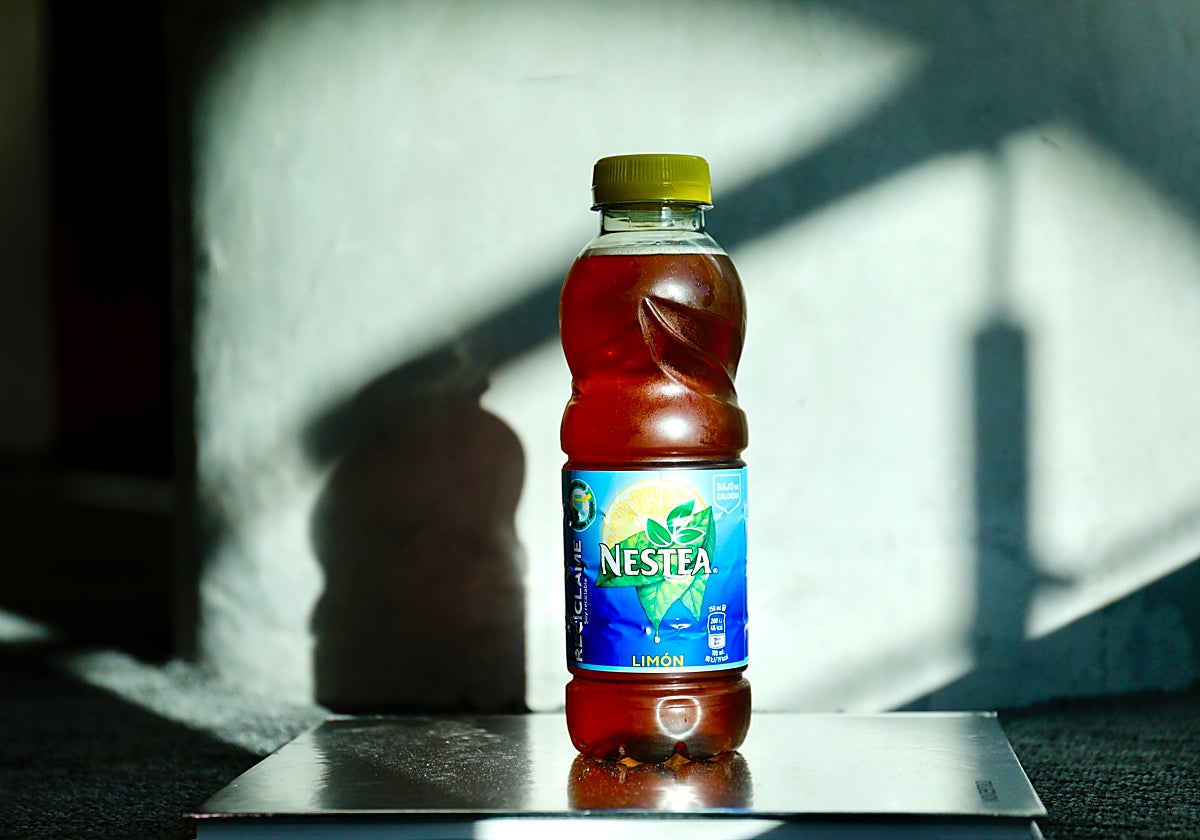 Una botella de Nestea, la bebida que ha encontrado su futuro productor