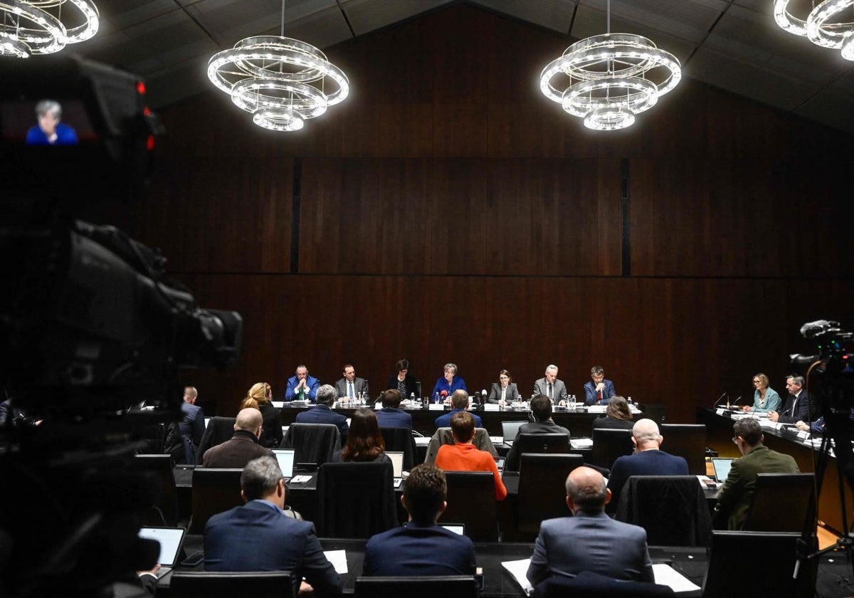 Exposición de las conclusiones de la comisión, hoy en el Parlamento de Suiza