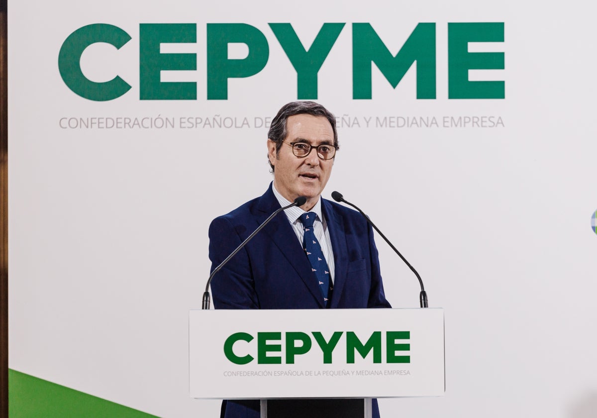 Garamendi en la inauguración de la VIII edición de CEPYME500