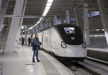 Talgo adelanta pérdidas por la provisión de la multa de Renfe y CSIF anuncia movilizaciones