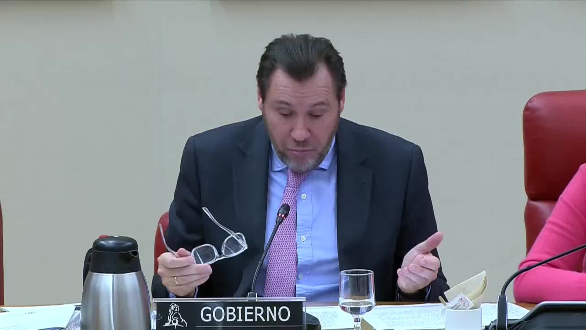 Puente: Ryanair se va de Valladolid para &quot;darle una patada al ministro en sus partes&quot;