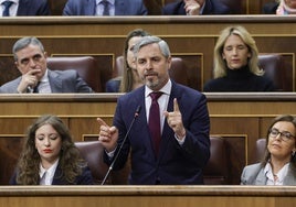 El PP aprovecha la crisis en el Gobierno por el SMI para proponer al Congreso un paquete de rebajas fiscales a las rentas bajas