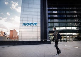 Moeve sale de pérdidas y gana 92 millones el último año