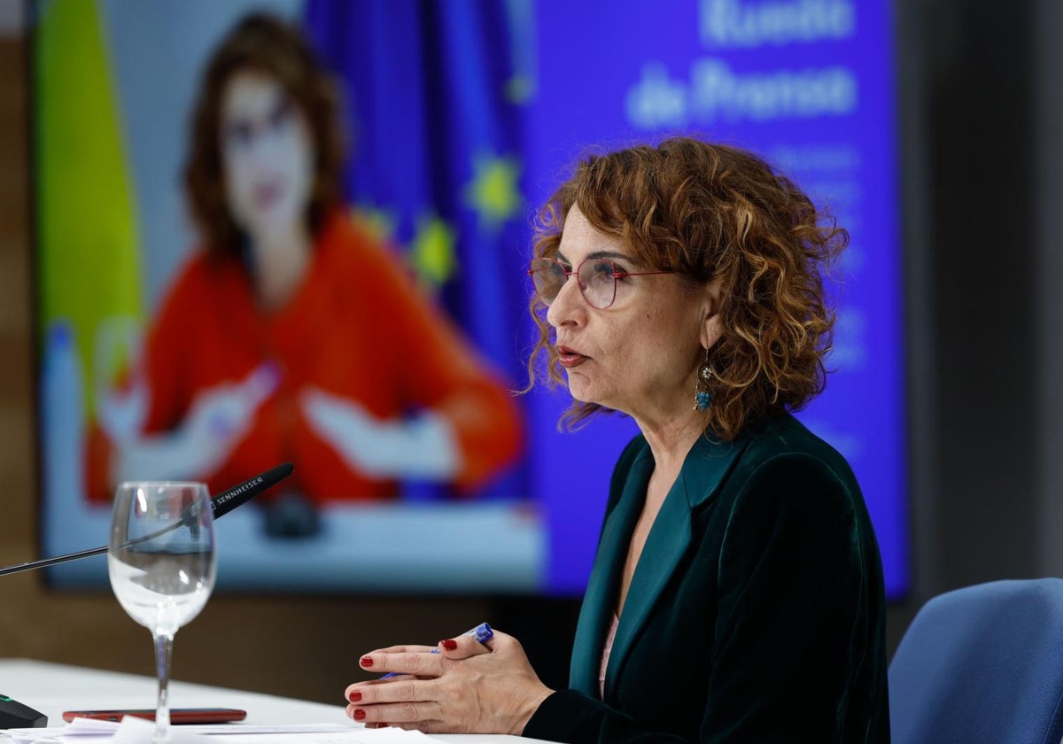 La ministra de Hacienda, María Jesús Montero, en su intervención posterior al Consejo de Ministros