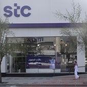 STC se guarda opciones para superar el 10% en Telefónica