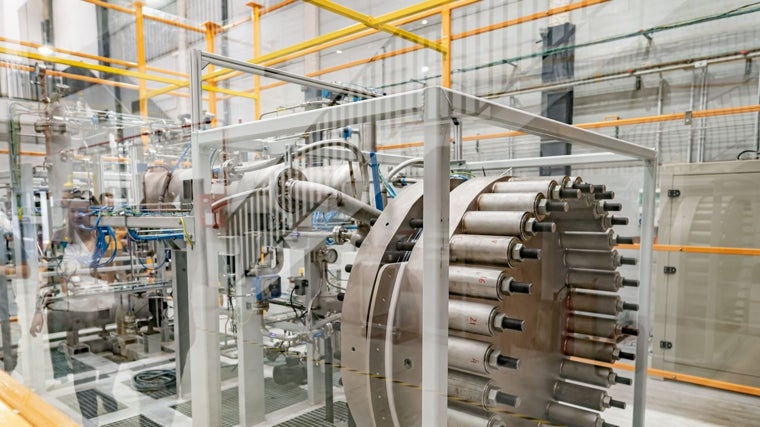 Universidad de Huelva (UHU) Ariema ensaya prototipos de electrolizadores. Este es del proyecto OceanH2 para construir la primera planta de hidrógeno verde 'offshore'