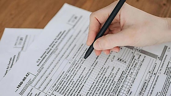 Cuánto tiempo tardan en ingresar el dinero de la declaración de la renta