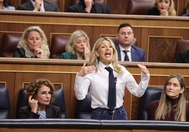 La patronal catalana presiona a Puigdemont para que paralice la reducción de jornada de Yolanda Díaz