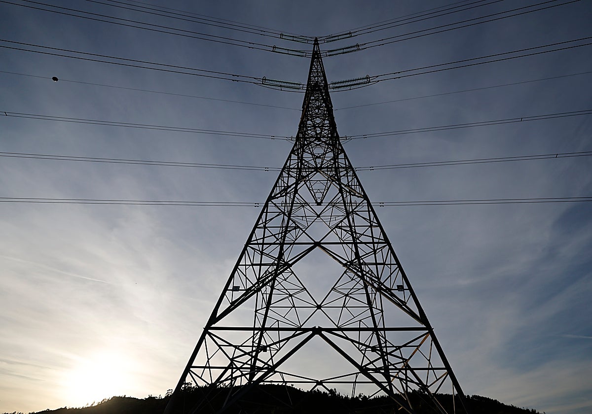 El apagón se inició tras desaparecer «súbitamente» el 60 % de la energía demandada