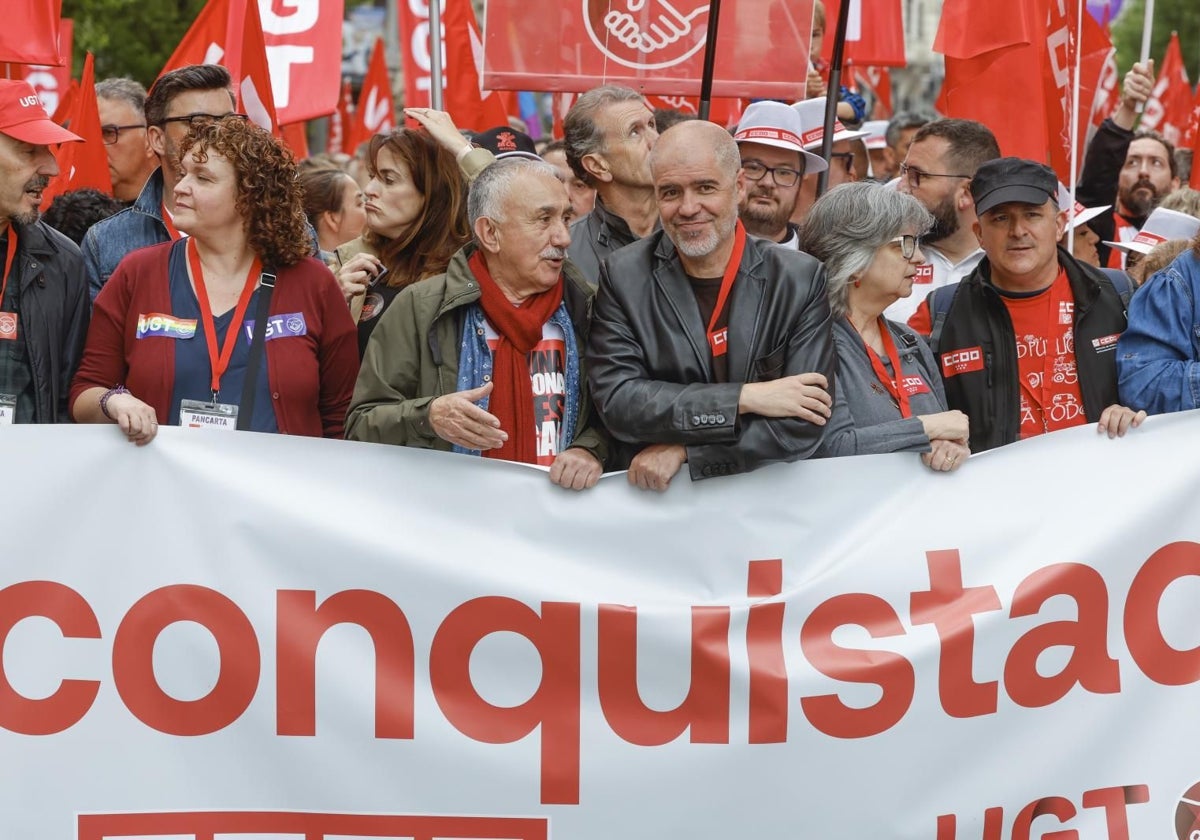 Los líderes de UGT y CC.OO., en la manifestación del 1 de Mayo en MAdrid.