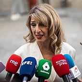 Yolanda Díaz urge al Gobierno a parar la opa del BBVA sobre el Sabadell