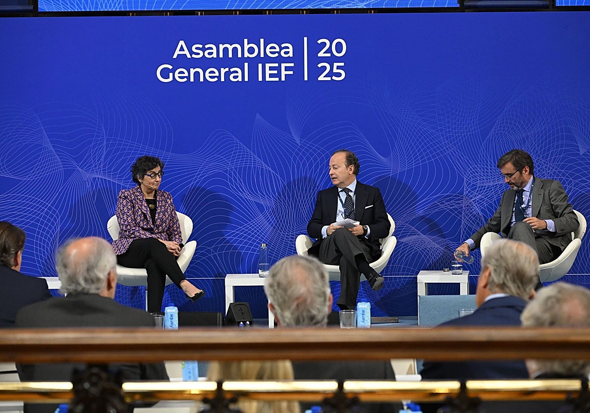 La exministra de Exteriores , Arancha González Laya, en la Asamblea del Instituto de la Empresa Familiar