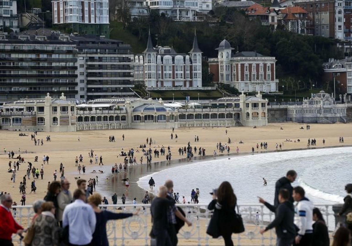 Imagen de la Playa de la Concha en San Sebastián