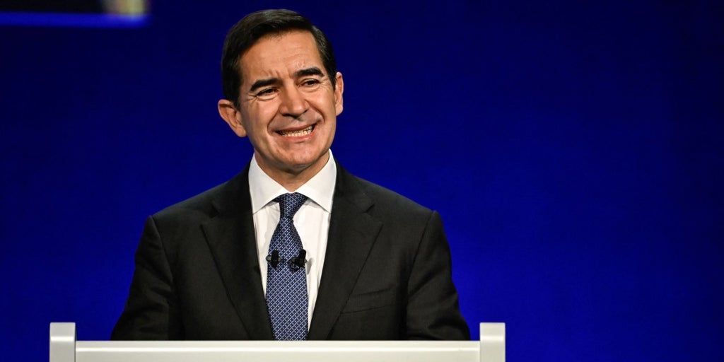 Los competidores de BBVA afilan los cuchillos ante la opa: «Estamos dispuestos a captar sus clientes»