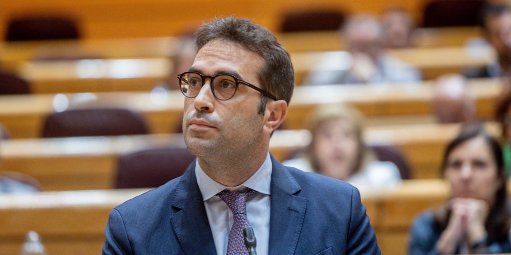 El Gobierno confirma que intervendrá en la opa de BBVA sobre el Sabadell el martes 24 de junio