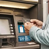 Fechas de pago de pensiones en julio: cuándo ingresan en Caixabank, Santander, ING, BBVA y otros bancos