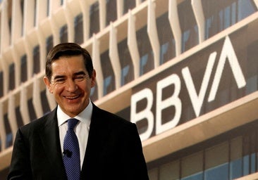 La CNMV suspende la cotización de BBVA y Sabadell a la espera de la decisión del Gobierno sobre la opa