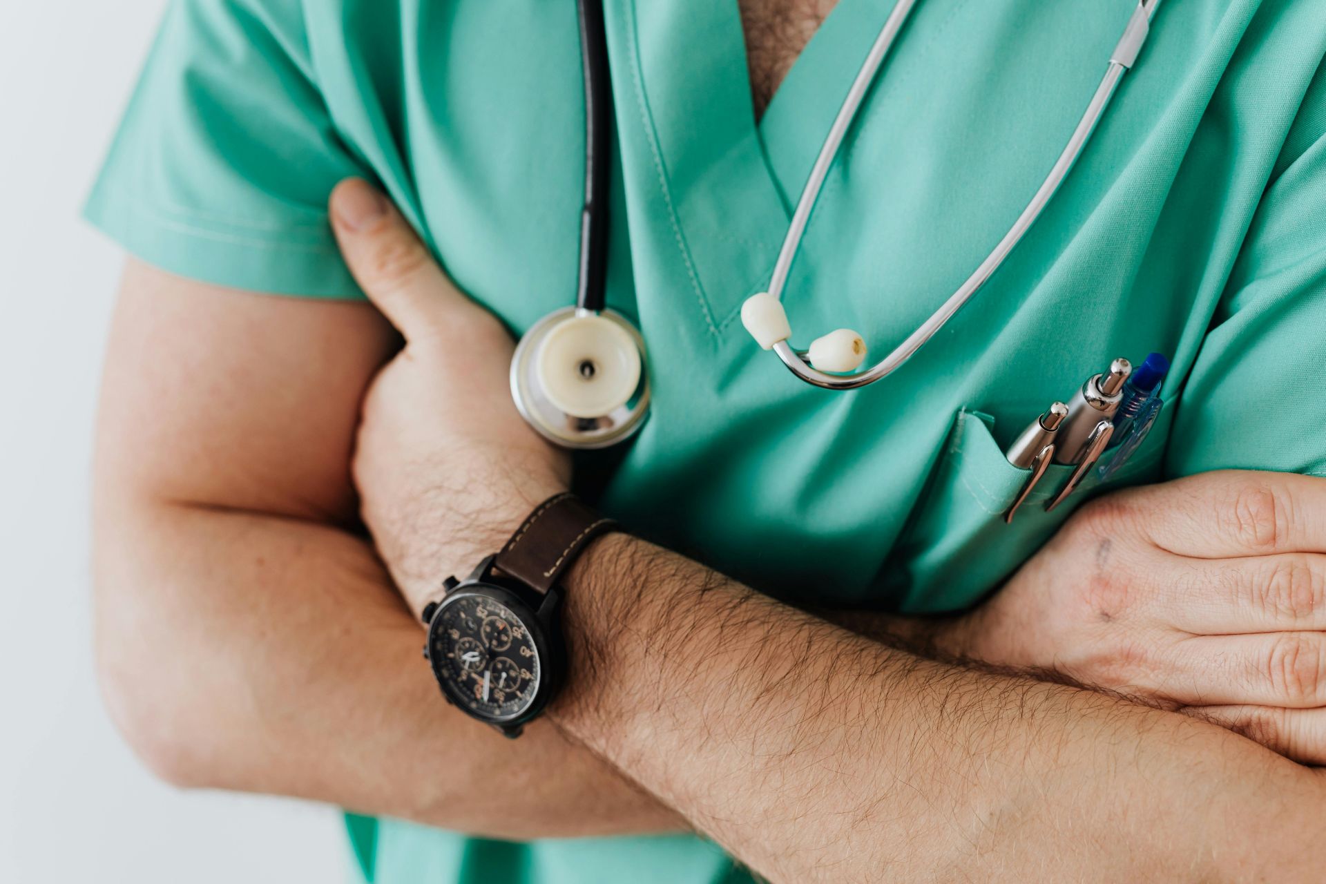Cuánto dinero gana un médico de cabecera en España: salario por comunidad autónoma y complementos