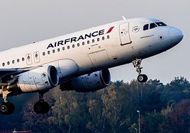 La huelga de controladores aéreos en Francia obliga a cancelar 71 vuelos en España