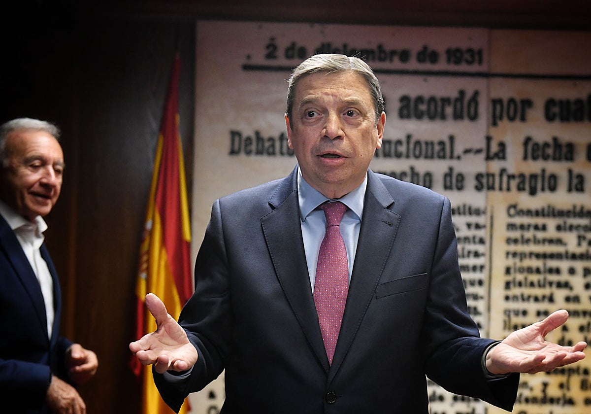 El ministro de Agricultura, Luis Planas, el pasado 3 de abril en el Senado