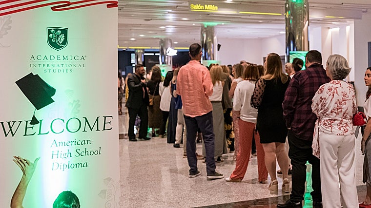 Los representantes de los colegios participan activamente en los eventos de ACADEMICA