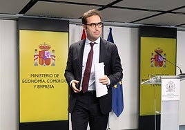 La deuda pública crece 61.000 millones en el último año pero modera su peso  respecto PIB hasta el 102,3%