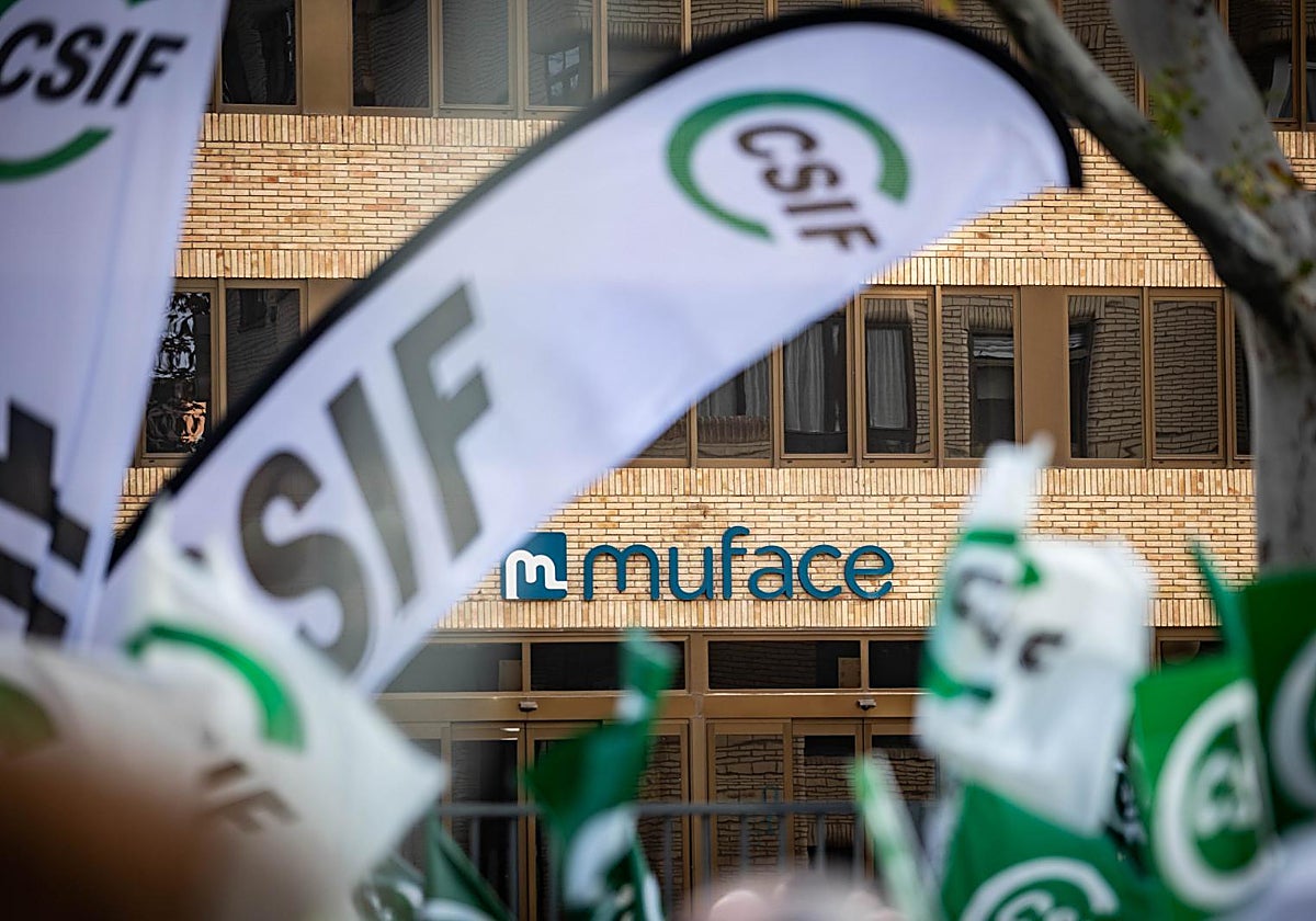 Protestas de CSIF ante Muface