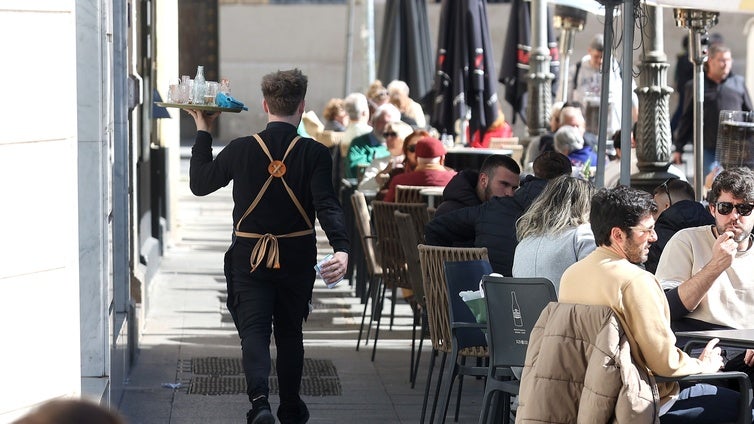 Los contratos firmados en la hostelería bajan un 1,5% en el primer semestre pese al auge del turismo