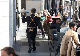 Los contratos firmados en la hostelería bajan un 1,5% en el primer semestre pese al auge del turismo