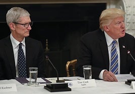 Trump le saca a Apple 600.000 millones para fabricar más en EE.UU.