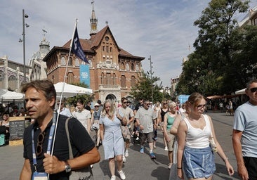 El turismo desacelera y deja en un brete los 100 millones de visitantes extranjeros en 2025