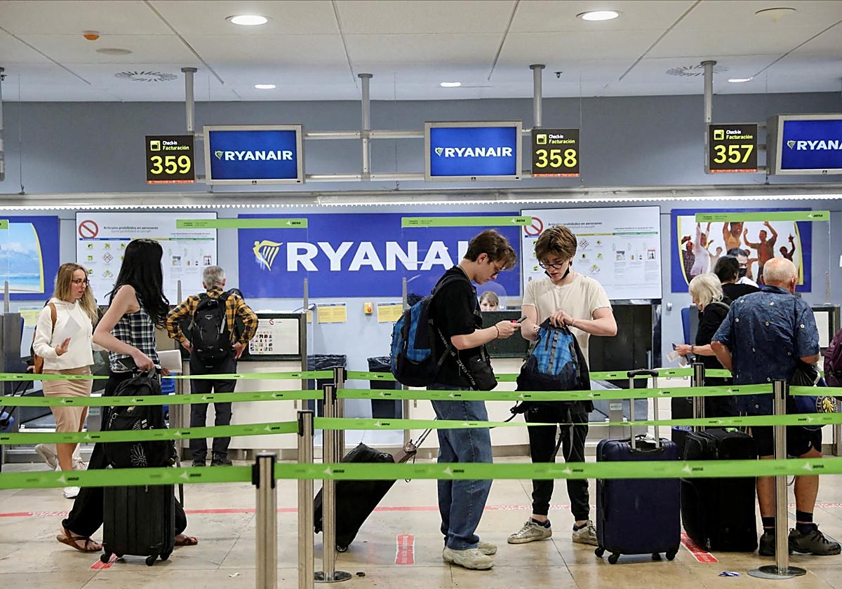 Mostradores de Ryanair en el aeropuerto de Barajas