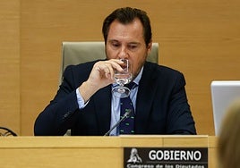 Óscar Puente anuncia un plan de compra de trenes para Renfe tras los problemas con los Avril de Talgo