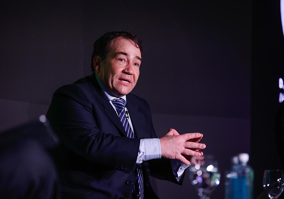 El presidente del ICO, Manuel Illueca, en una jornada sobre el sector financiero