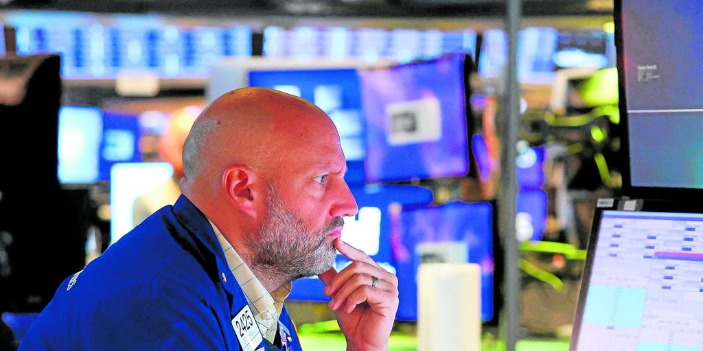 Trump, ABD'nin her üç ayda bir hesap gönderme yükümlülüğünden aradığını serbest bırakmak istiyor