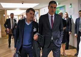 Moncloa tantea a grandes empresas españolas para entrar en su capital al 'estilo Telefónica'