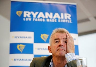 Ryanair recorta 1,2 millones de asientos y abandona el aeropuerto de Asturias