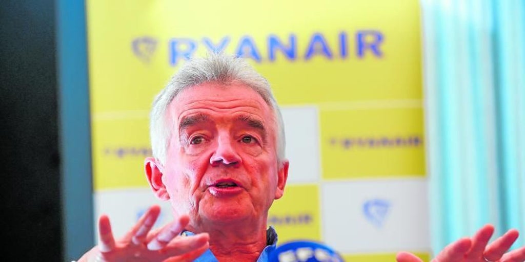 Ryanair mantiene el pulso con Aena: recorta 1,2 millones de asientos para el verano de 2026 y abandona el aeropuerto de Asturias