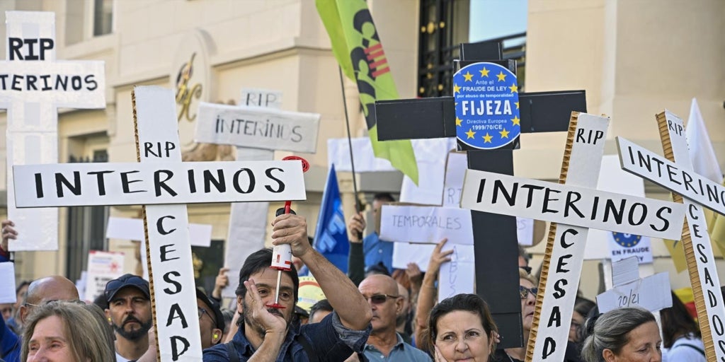 La UE rechaza la conversión de interinos en funcionarios pero reclama indemnizaciones más altas