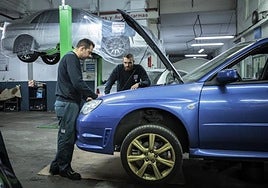 El Gobierno propone subir las cuotas a los autónomos entre 200 y 2.500 euros al año