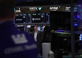 Las acciones argentinas trepan en Wall Street y la Bolsa se dispara en Buenos Aires tras las elecciones