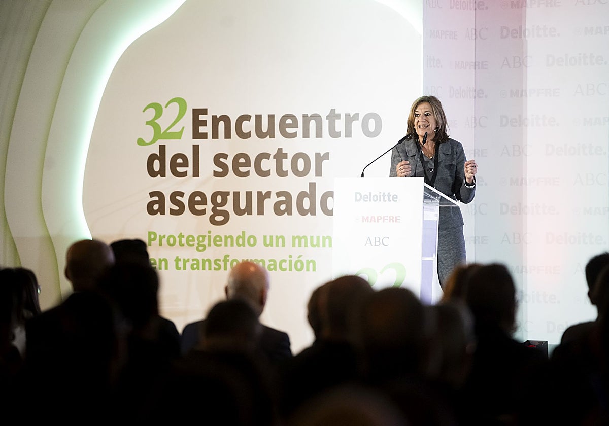 La presidenta de Unespa, Mirenchu del Valle, en el 32 Encuentro del sector asegurador