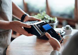 Tarjetas de crédito: cómo conseguirlas sin comisiones