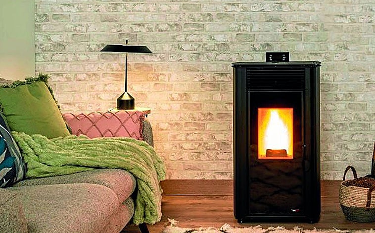 Main image - AURUM pellet stove, LEXMAN indoor consumption meter, NETATMO 3 smart thermostat 