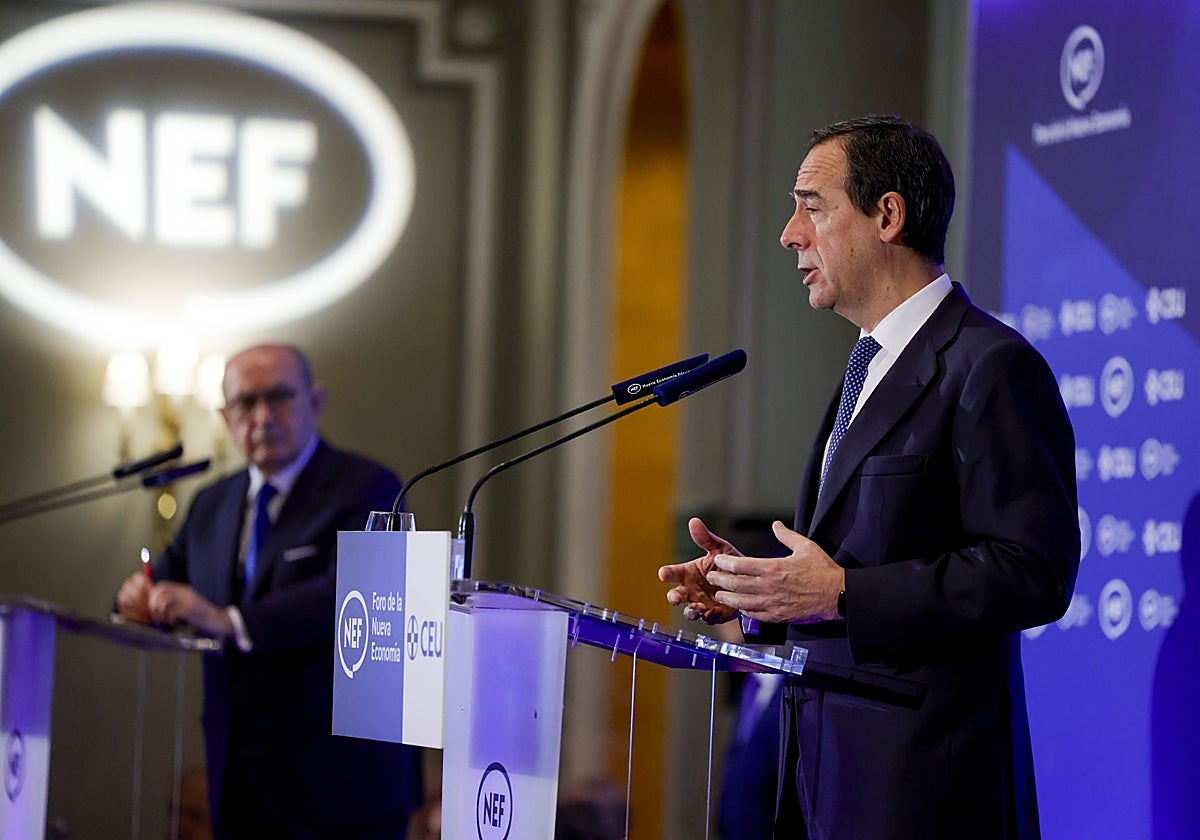 El consejero delegado de Caixabank, Gonzalo Gortázar