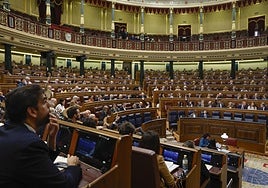 La izquierda fracasa en su intento de aumentar las limitaciones legales a los alquileres de temporada