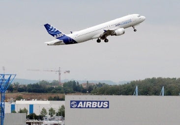 Airbus revisa a la baja la entrega de aviones para 2025 tras los problemas con los A320