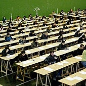 El empleo público refuerza su peso en el mercado laboral frente a la empresa privada