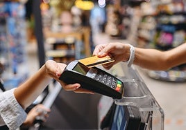 Economía ultima límites a los intereses que se pueden cobrar en créditos al consumo y tarjetas